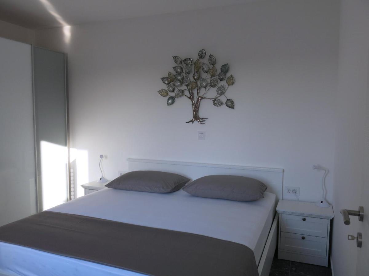 Apartments Rea Cres Bagian luar foto