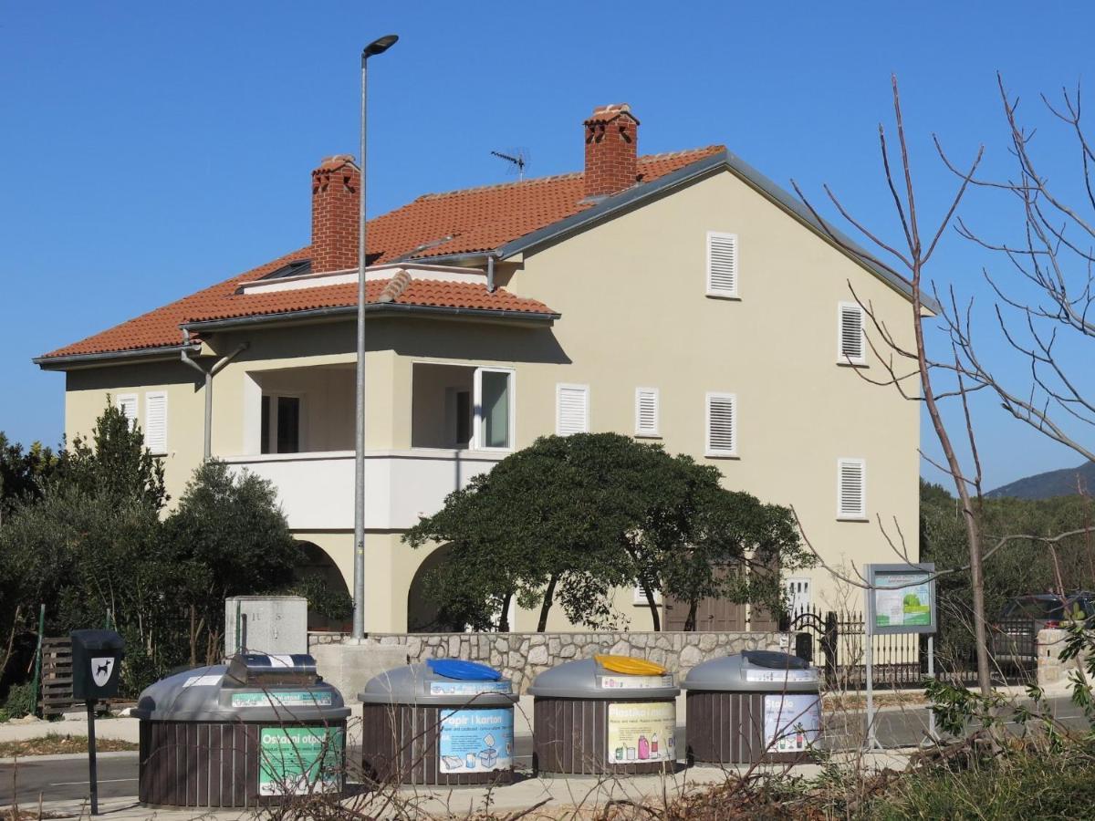 Apartments Rea Cres Bagian luar foto