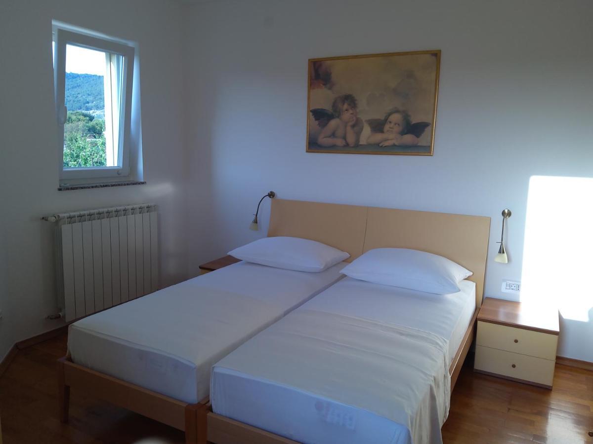 Apartments Rea Cres Bagian luar foto